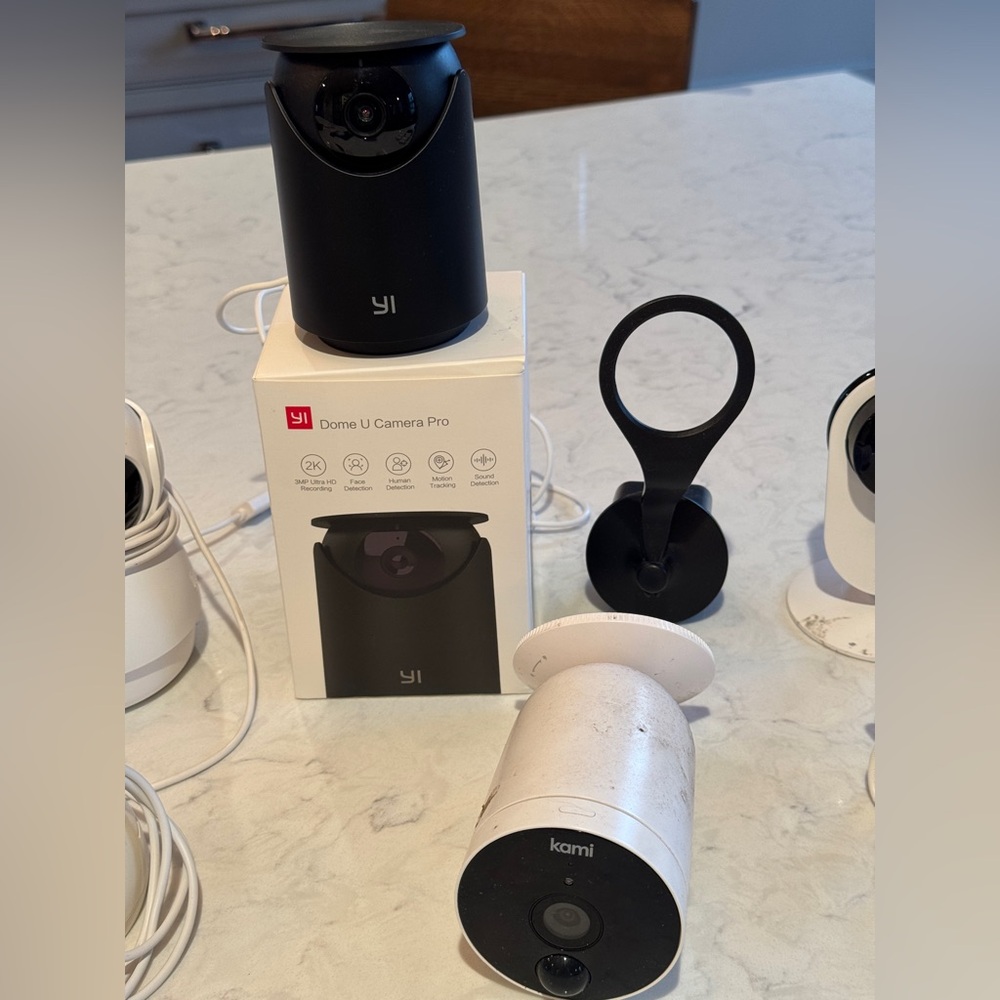 Yi Home Security Camera Set - Picture 4 of 6